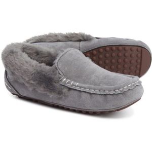 LAMO Aussie Women's Moccasin Slippers
